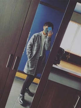 「BEAMS（ビームス）のアイテム（チェスターコート）」を使った、ryoさん（メンズ・165cm）の春コーディネート