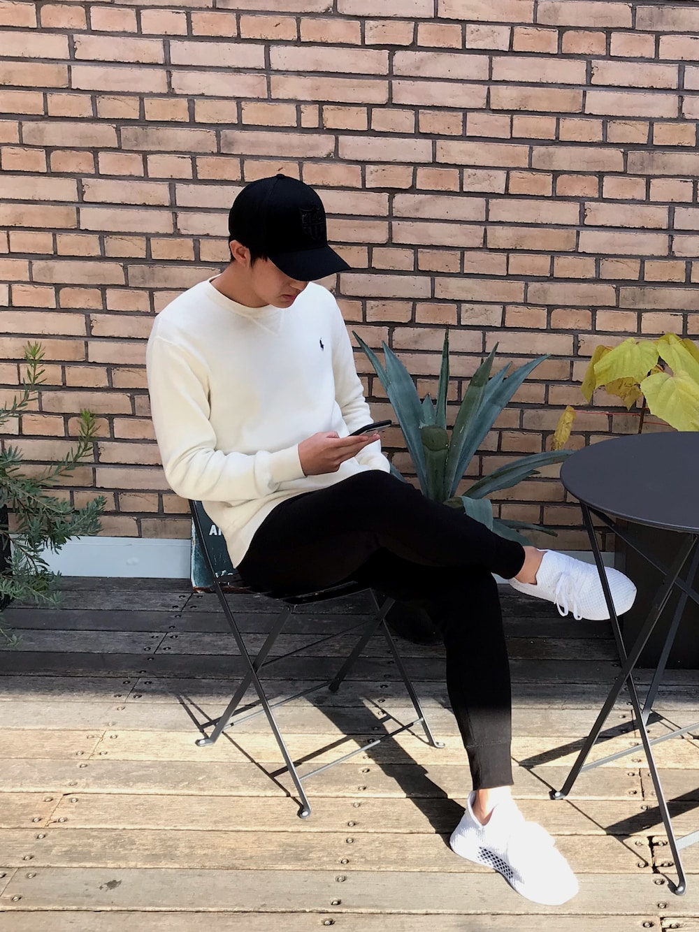 「#polo、#ラルフローレン、Ralph Lauren、友田将太」｜「POLO RALPH LAURENのアイテム（ニット/セーター、ホワイト系）」を使った、Shotaさん（メンズ・177cm）の冬コーディネートの1枚目の写真