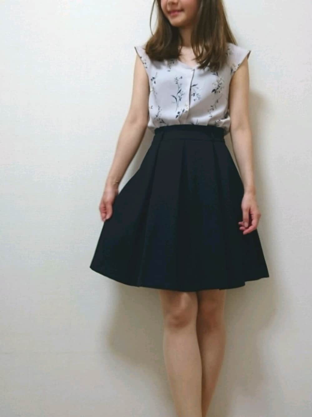「清楚系、清楚、しごとスタイル、オトナ女子」｜「archivesのアイテム（シャツ/ブラウス、ピンク系）」を使った、yulii*さん（レディース・162cm）の夏コーディネートの1枚目の写真