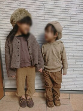 「アイテム（モカシン/デッキシューズ）」を使った、*KEI*さん（キッズ・90cm）の冬コーディネート