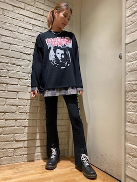 「HYSTERIC GLAMOUR（ヒステリックグラマー）のDIZZY&MILKY フレアパンツ（その他パンツ）」を使った、erikaさん（レディース・163cm）の秋コーディネート