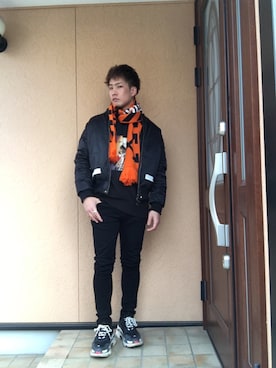 「off white（オフホワイト）のアイテム（MA-1）」を使った、mackyさん（メンズ・174cm）の冬コーディネート