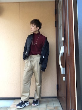 「off white（オフホワイト）のアイテム（MA-1）」を使った、mackyさん（メンズ・174cm）の冬コーディネート