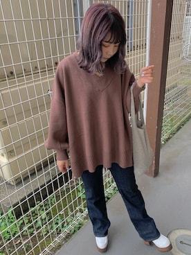 「VERSACE（ヴェルサーチ）のアイテム（アナログ腕時計）」を使った、manaさん（レディース・152cm）の秋コーディネート