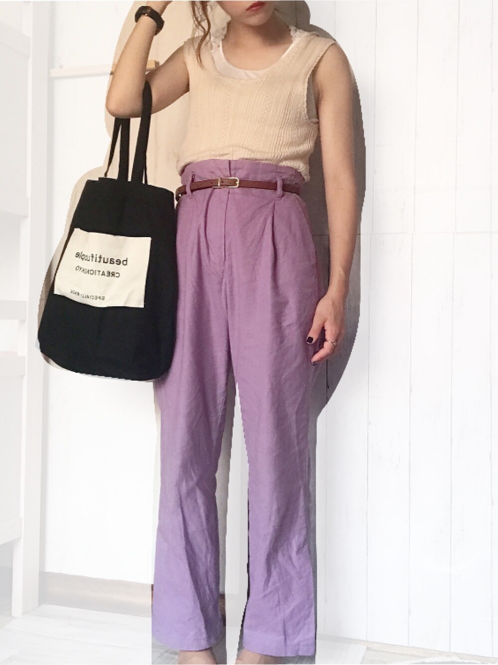 「大人カジュアル、ニット、リネンパンツ、beautiful people、ローリーズファーム(LOWRYS FARM)、カスタネ(Kastane)、ウエストマーク、脚長効果、タンクトップ、GU」｜「Kastaneのパターンメッシュニットタンク3（タンクトップ、ホワイト系）」を使った、a  m  eさん（レディース・154cm）の秋コーディネートの1枚目の写真