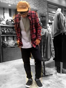 「osharewalker（オシャレウォーカー）のアイテム（トップス）」を使った、だーくんさん（メンズ・175cm）の秋コーディネート