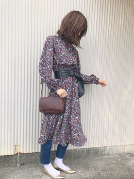 「サッシュベルト」｜「アイテム（その他）」を使った、aymmさん（レディース・166cm）の秋コーディネート