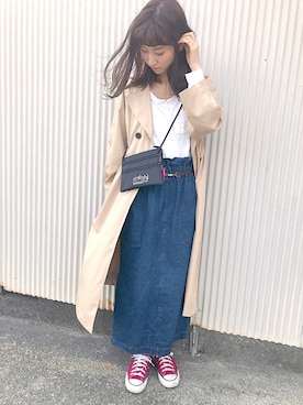 「ハイウエストデニム」｜「アイテム（トレンチコート）」を使った、aymmさん（レディース・166cm）の春コーディネート