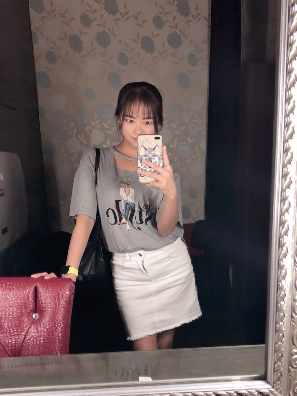 「夏、休日コーデ」｜「ZARAのアイテム（デニムスカート、ホワイト系）」を使った、Brenda Chenさん（レディース・165cm）の夏コーディネートの1枚目の写真