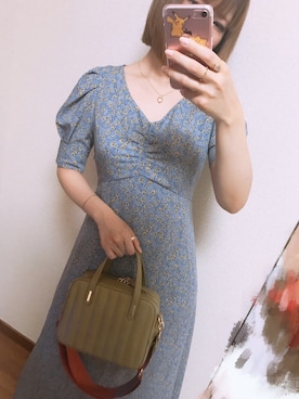 「ゴールドアクセサリー」｜「アイテム（ワンピース/ドレス）」を使った、ちゃきさん（レディース・158cm）の春コーディネート