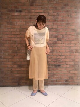 「アイテム（ドレスシューズ、パープル系）」を使った、Saki Tanakaさん（レディース・164cm）の春コーディネート