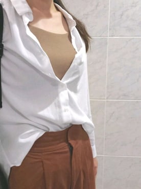 「UNIQLO（ユニクロ）のアイテム（シャツ/ブラウス、ホワイト系）」を使った、まさきちさん（レディース）の秋コーディネート