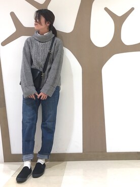 「3can4on（サンカンシオン）のアイテム（モカシン/デッキシューズ）」を使った、akkoさん（レディース・159cm）の冬コーディネート