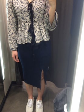 「ZARA（ザラ）のアイテム（シャツ/ブラウス、ベージュ系）」を使った、honeybeeさん（レディース）の秋コーディネート