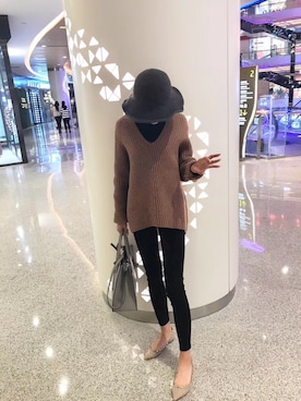 「VALENTINO（ヴァレンティノ）のアイテム（ドレスシューズ）」を使った、王筠晔さん（レディース・163cm）の冬コーディネート