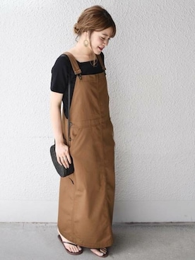 「アイテム（ジャンパースカート）」を使った、Arakawaさん（レディース・156cm）の夏コーディネート