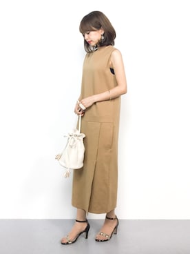 フロントディティールアイラインワンピースを使った人気ファッションコーディネート Wear