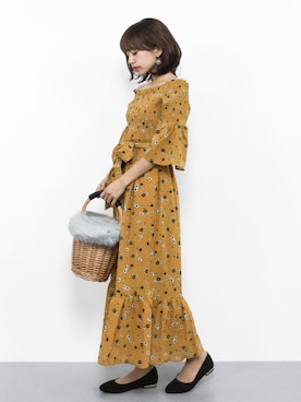 「niko and...（ニコアンド）のオリジナルフェイクファーフタ付カゴバッグ【niko and ...】（トートバッグ）」を使った、erikoさん（レディース・152cm）の秋コーディネート