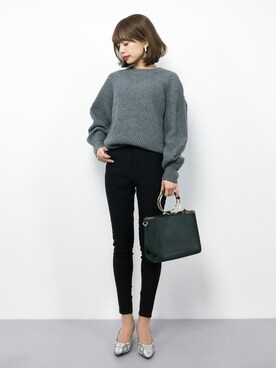 「salus（サルース）のアーモンドトゥ美脚ヒールパンプス（パンプス）」を使った、erikoさん（レディース・152cm）の冬コーディネート