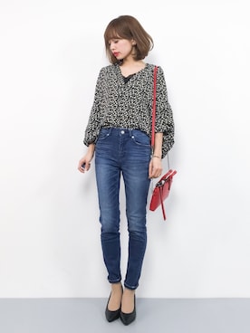 「salus（サルース）のアーモンドトゥ美脚ヒールパンプス（パンプス）」を使った、erikoさん（レディース・152cm）の冬コーディネート