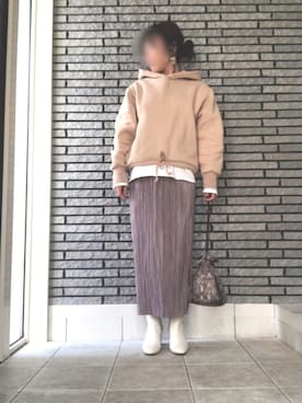 「titivate（ティティベイト）のアイテム（パーカー）」を使った、Fさん（レディース・158cm）の冬コーディネート