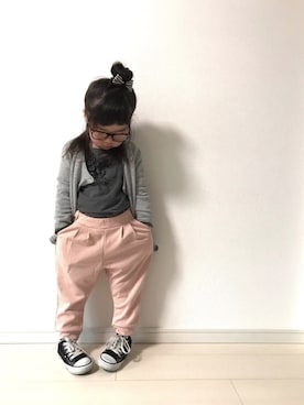 「H&M（エイチ・アンド・エム）のアイテム（カーディガン/ボレロ）」を使った、Hanyaさん（キッズ・90cm）の春コーディネート