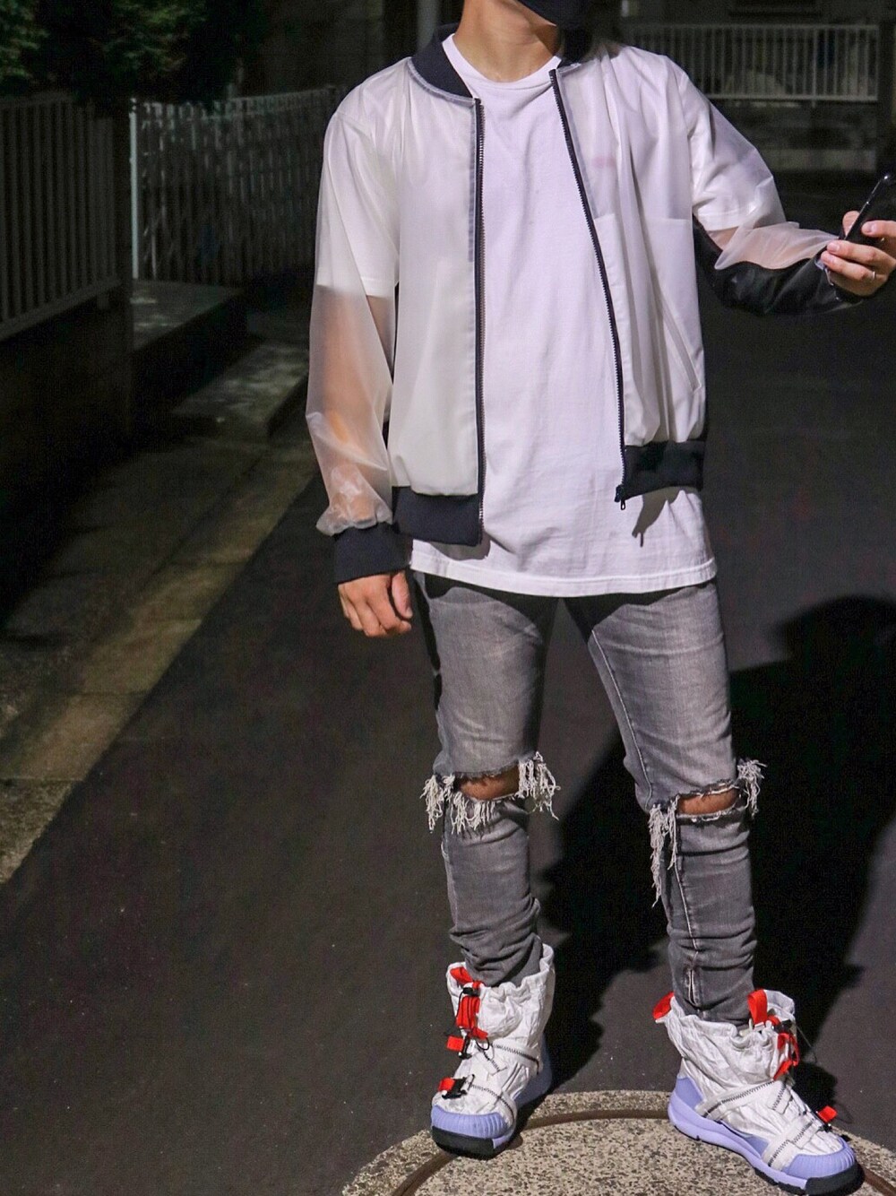 「秋コーデ、シンプルコーデ、スニーカー、NIKE、supreme、UVERworld、シンプル、いいね、save、フォローお願いします🤑、韓国ファッション」｜「BAGARCHのアイテム（ナイロンジャケット、その他）」を使った、Joeさん（メンズ・172cm）の秋コーディネートの1枚目の写真