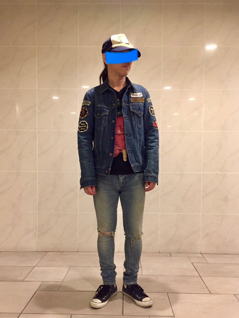 「平成最後のWEARISTAセンバツ、デニムonデニム、デニムジャケット、デニムパンツ、デニム、キャップ、ダメージデニムパンツ」｜「HYSTERIC GLAMOURのUSED加工Sデニム ロッカーズGジャン（デニムジャケット、ブルー系）」を使った、merさん（メンズ・168cm）の春コーディネートの1枚目の写真