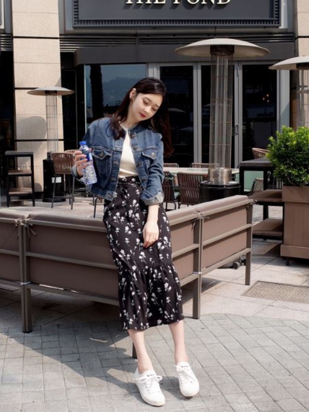 「韓国ファッション、ミンスショップ、minsshop」｜「minsshopのSPRING★クロップデニムジャケット（デニムジャケット、ブルー系）」を使った、minsshopさん（レディース・165cm）の春コーディネートの1枚目の写真