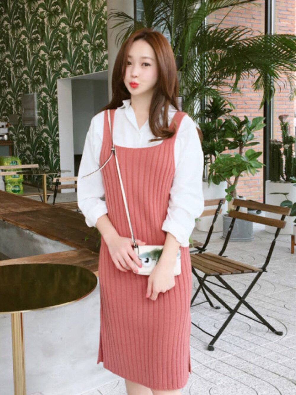 「韓国ファッション、ミンスショップ、minsshop」｜「minsshopのリブニットワンピース（ワンピース、ピンク系）」を使った、minsshopさん（レディース・165cm）の秋コーディネートの1枚目の写真