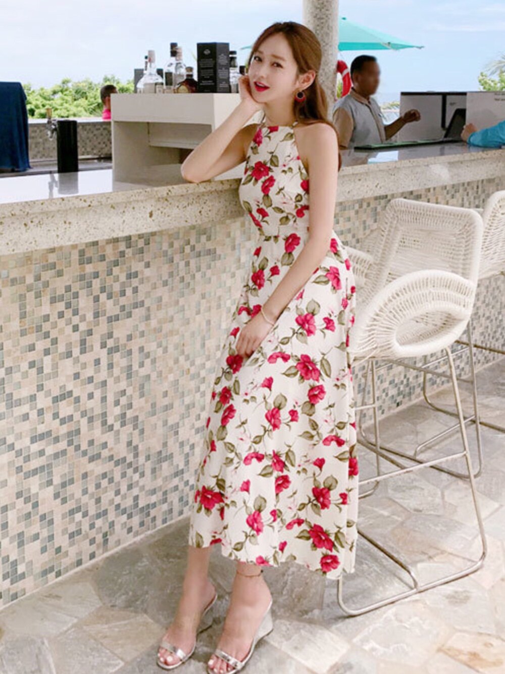 「韓国ファッション、ミンスショップ、minsshop」｜「minsshopのバラをキミの心にワンピース（ドレス、ホワイト系）」を使った、minsshopさん（レディース・165cm）の夏コーディネートの1枚目の写真