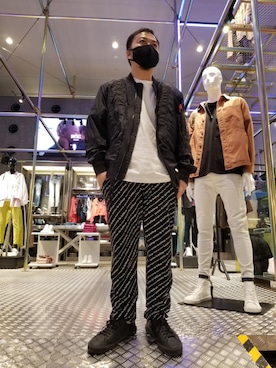 「DIESEL（ディーゼル）のアイテム（MA-1）」を使った、utさん（メンズ・160cm）の春コーディネート