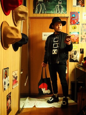 「UNDERCOVER（アンダーカバー）のアイテム（バッグ）」を使った、MUNEMASAさん（メンズ・160cm）の冬コーディネート