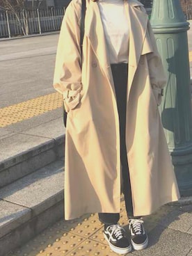 「Ameri（アメリ）のSEE THROUGH BACK PLEATS TRENCH（トレンチコート、ベージュ系）」を使った、なほさん（レディース）の冬コーディネート