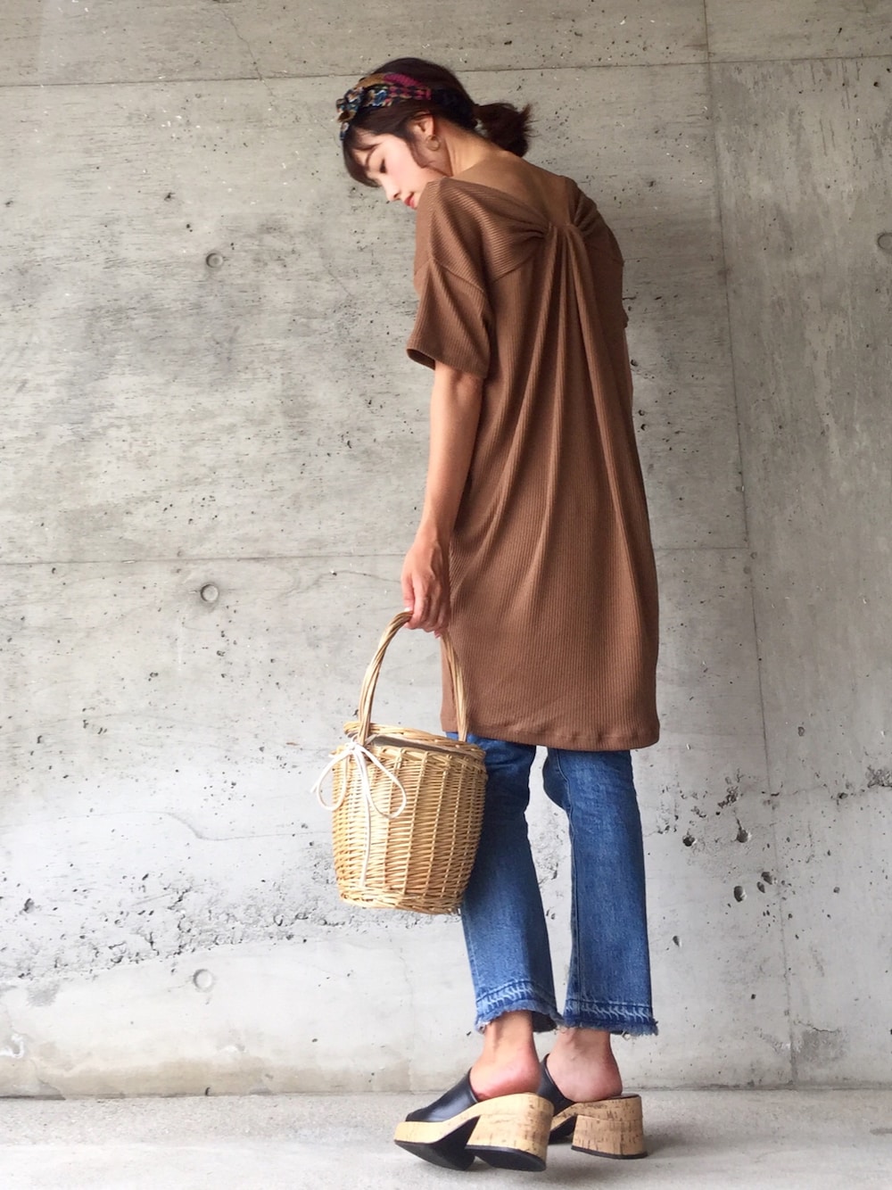 「ママコーデ、ママファッション、ヘアバンド、ターバン、GU、プチプラ、バッククロス、デニム、ZARA、オトナカジュアル」｜「LOWRYS FARMのカサネリボンターバン　752631 （ヘアバンド、ピンク系）」を使った、iori0319さん（レディース・161cm）の夏コーディネートの1枚目の写真