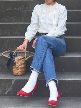 「AZUL by moussy（アズールバイマウジー）のｶｯﾄｵﾌﾎﾞｰｲﾌｨｯﾄﾃﾞﾆﾑﾊﾟﾝﾂ（デニムパンツ）」を使った、iori0319さん（レディース・161cm）の冬コーディネート