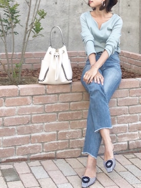 「AZUL by moussy（アズールバイマウジー）のｶｯﾄｵﾌﾎﾞｰｲﾌｨｯﾄﾃﾞﾆﾑﾊﾟﾝﾂ（デニムパンツ）」を使った、iori0319さん（レディース・161cm）の春コーディネート