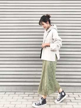 「お団子ヘアー」｜「アイテム（パーカー、グレー系）」を使った、iori0319さん（レディース・161cm）の秋コーディネート