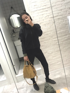 Lili Huangさんのコーディネート