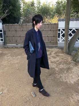 「靴下チラ見せ」｜「アイテム（チェスターコート）」を使った、タクヤさん（メンズ・175cm）の冬コーディネート