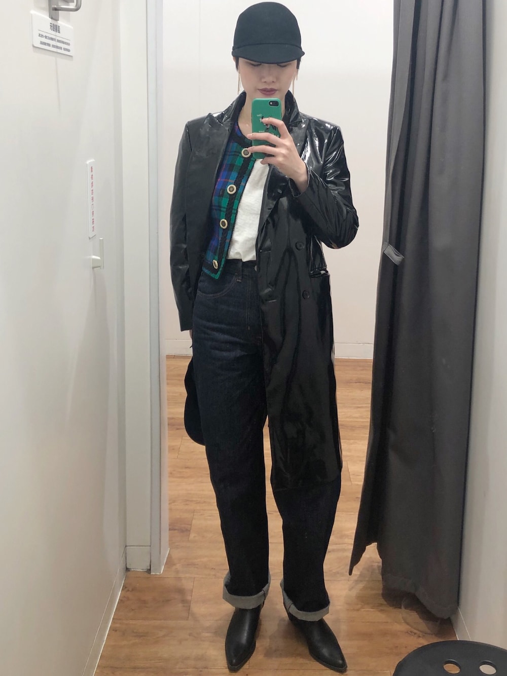 「STYLE、China」｜「VINTAGEのアイテム（キャップ、ブラック系）」を使った、大米放点盐さん（レディース・168cm）の冬コーディネートの1枚目の写真
