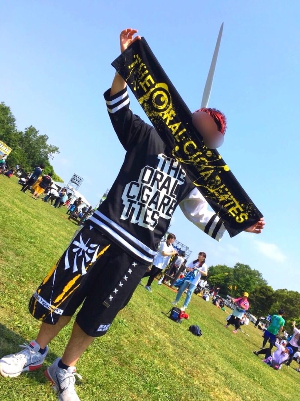 「フェスコーデ、バンドT、音楽好き、山本彩、THE ORAL CIGARETTES、ONE OK ROCK、Dickies、METROCK 2018」｜「NIKEのアイテム（スニーカー、ホワイト系）」を使った、ゆうせいさん（メンズ・162cm）の秋コーディネートの1枚目の写真