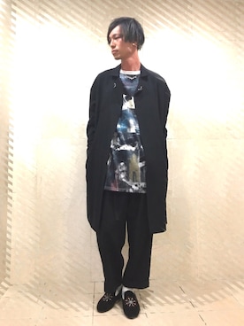 テルジ ヨシザワさんのコーディネート