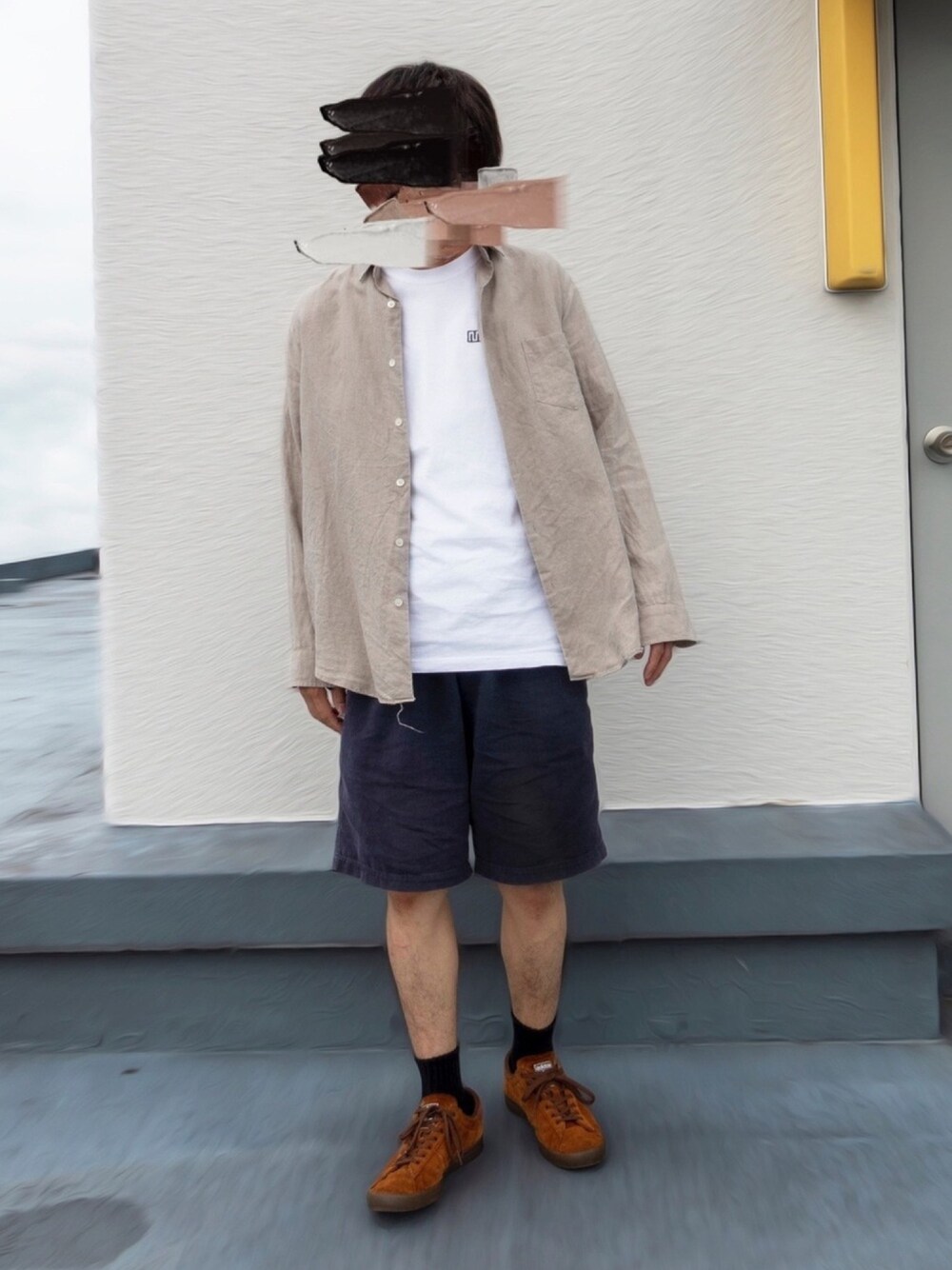 「シンプル、リラックススタイル、ootd、古着コーデ、オトナカジュアル、おしゃれさんと繋がりたい」｜「semohのアイテム（シャツ/ブラウス、ベージュ系）」を使った、ltdさん（メンズ・165cm）の秋コーディネートの1枚目の写真