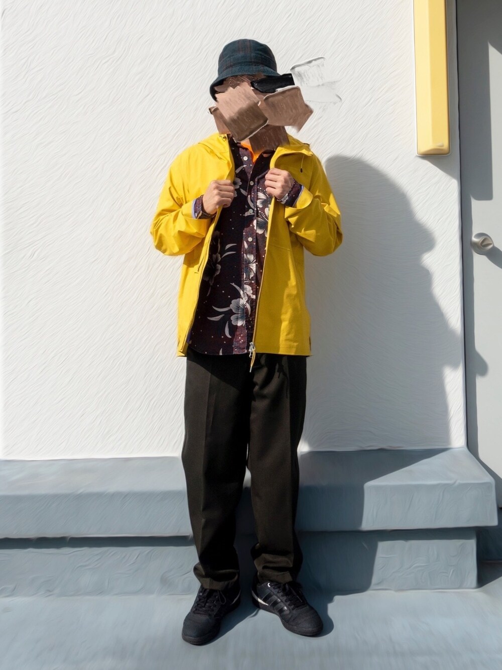 「スニーカー、ジャケット、UNIQLO、休日スタイル、秋服、秋冬コーデ、お洒落さんとつながりたい」｜「STUSSYのアイテム（シャツ/ブラウス、その他）」を使った、ltdさん（メンズ・165cm）の秋コーディネートの1枚目の写真