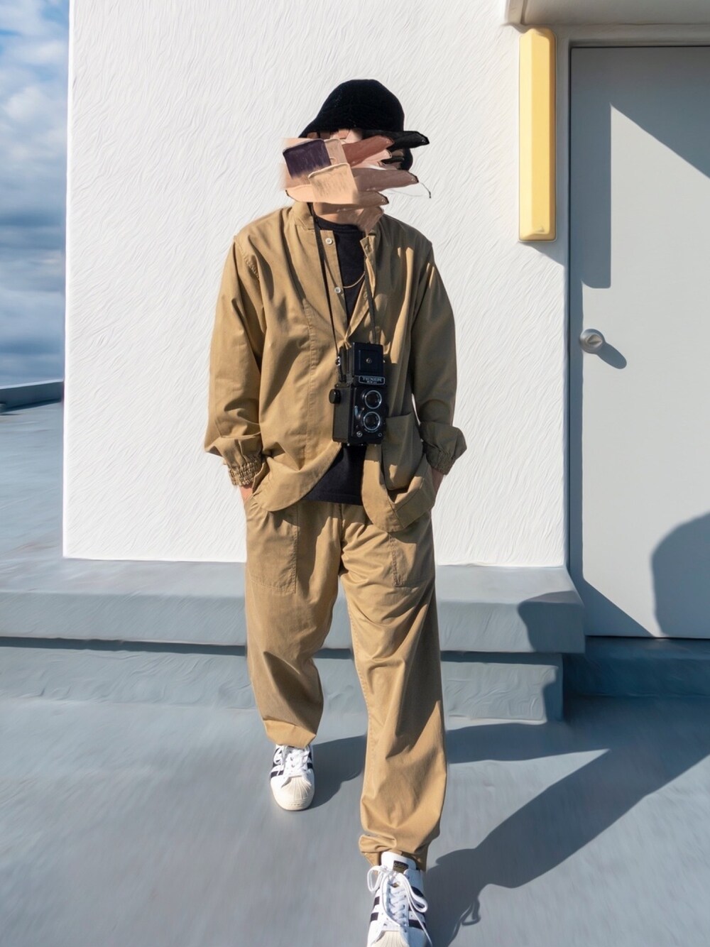 「セットアップ、シンプル、秋のコーデ、大人コーデ、ootd、バケットハット、おしゃれさんと繋がりたい、いいね、save、フォローお願いします🤑」｜「PHINGERINのアイテム（テーラードジャケット、ベージュ系）」を使った、ltdさん（メンズ・165cm）の秋コーディネートの1枚目の写真