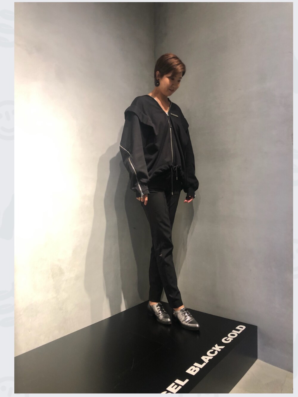 「秋コーデ、Diesel」｜「DIESEL BLACK GOLDのアイテム（ジャケット/アウター、ブラック系）」を使った、Zpさん（レディース・165cm）の秋コーディネートの1枚目の写真
