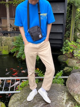 「CHUMS（チャムス）のアイテム（ショルダーバッグ）」を使った、たーーさん（メンズ・180cm）の春コーディネート