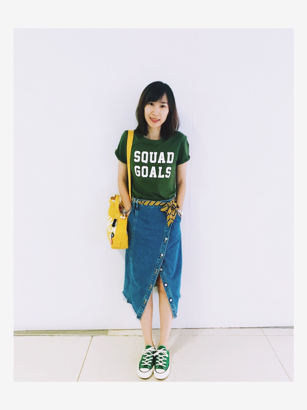 「H&Mのアイテム（Tシャツ/カットソー、グリーン系）」を使った、ChrisQi齐小7さん（レディース・168cm）の夏コーディネートの1枚目の写真
