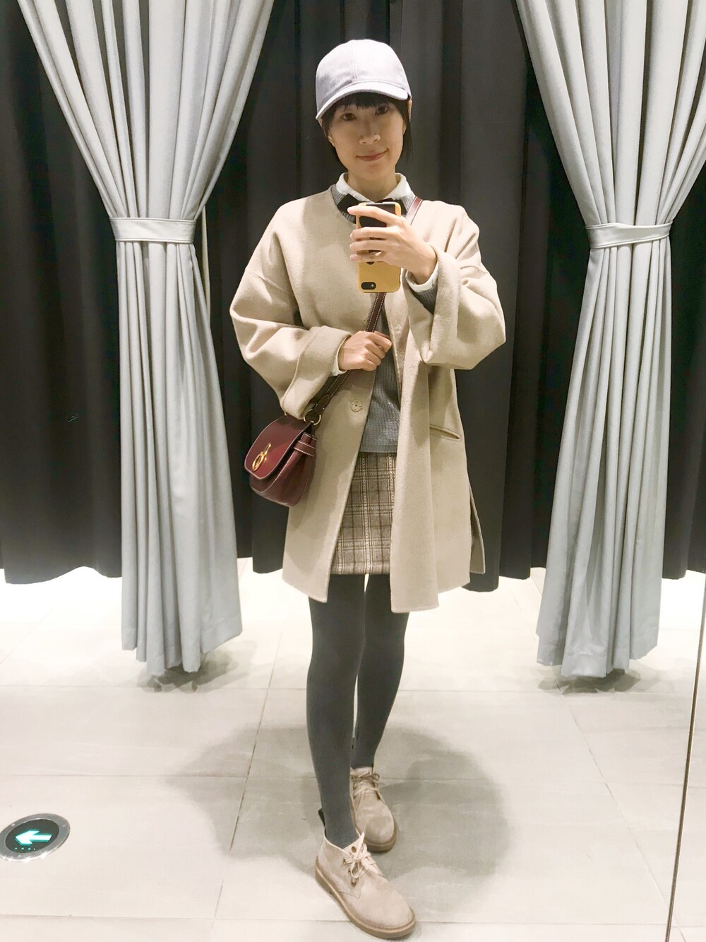 「ZARAのアイテム（ダッフルコート、ベージュ系）」を使った、ChrisQi齐小7さん（レディース・168cm）の秋コーディネートの1枚目の写真